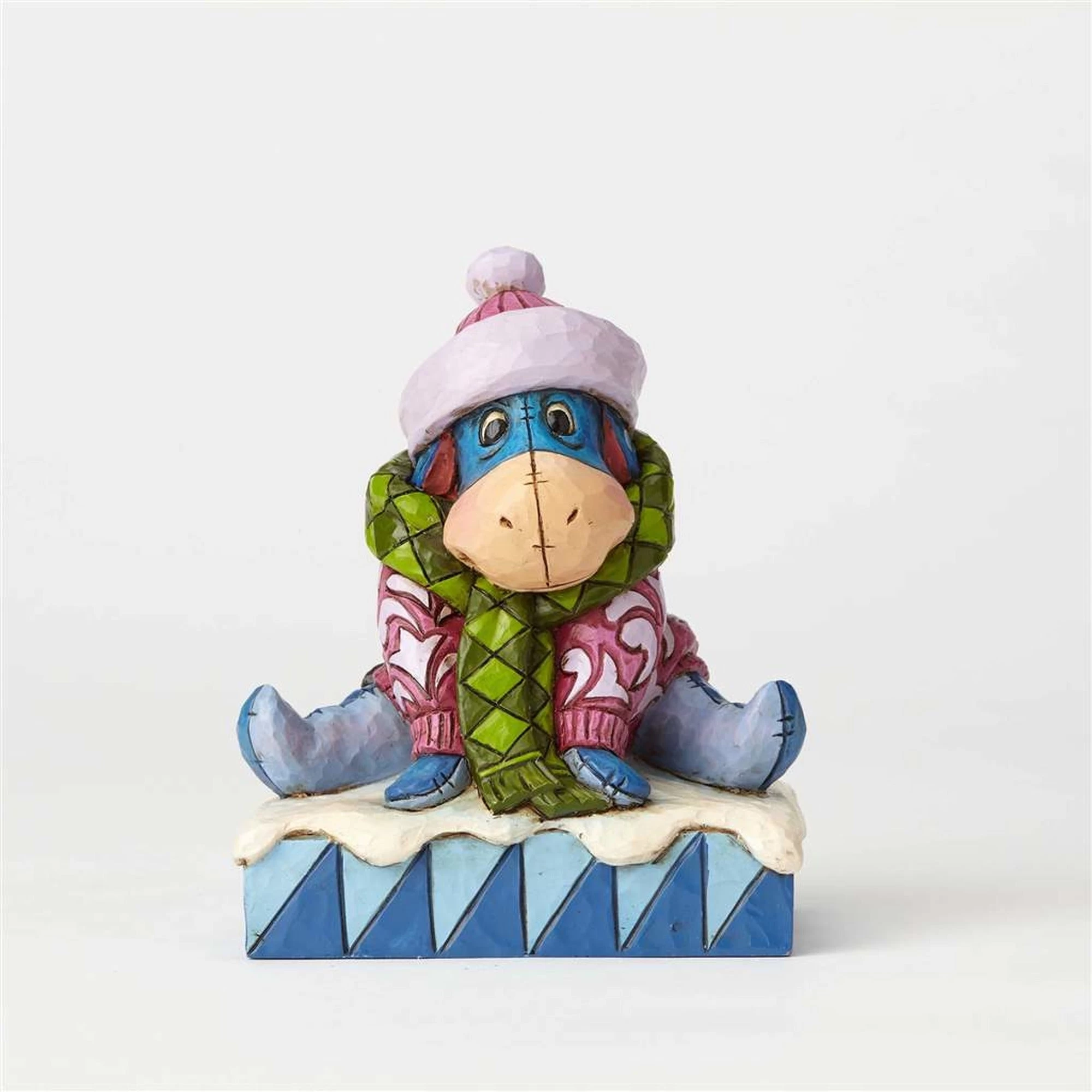 Enesco : Disney Traditions - Winter Eeyore 1 Enesco : Disney Traditions - Winter Eeyore