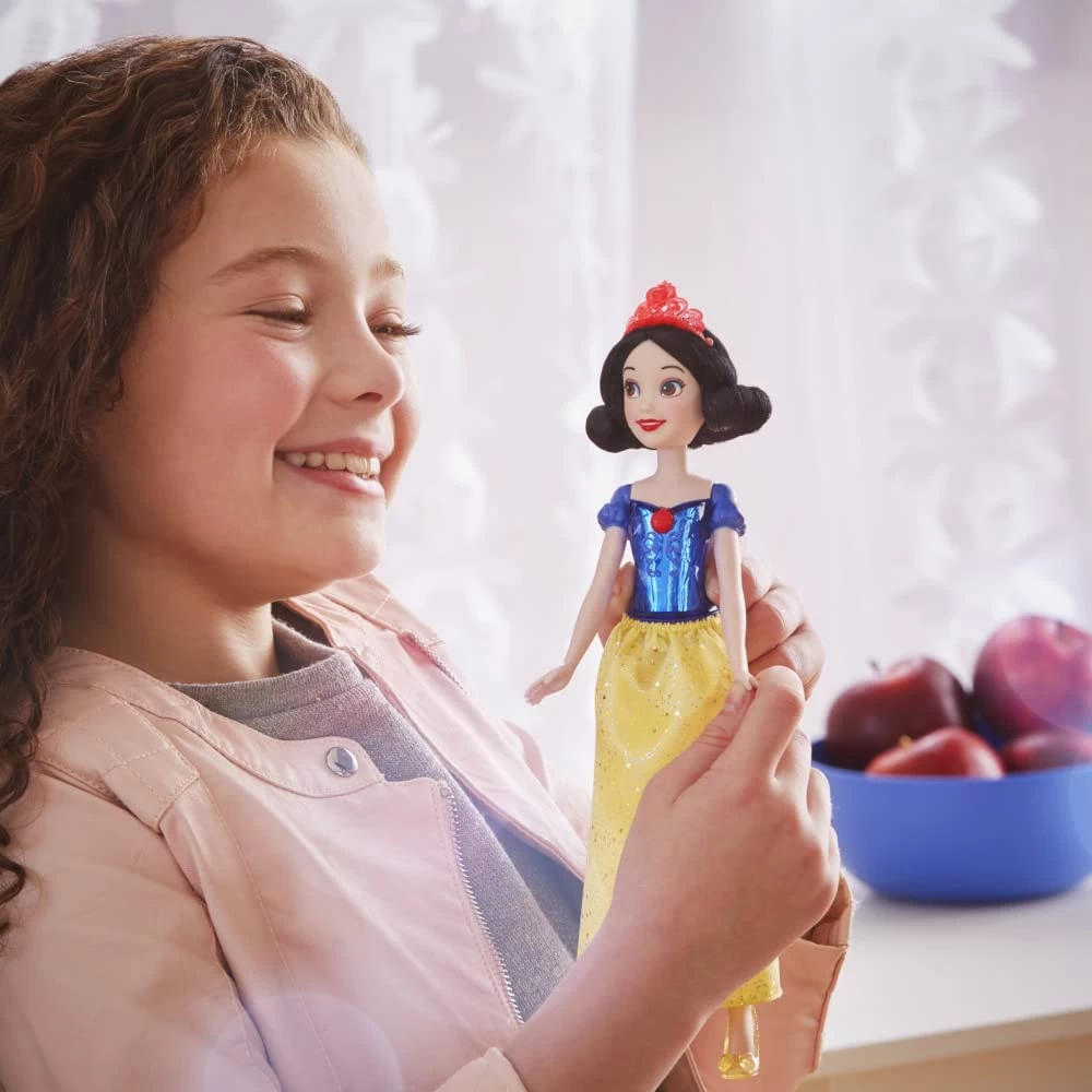 Disney Princess Royal Shimmer Snow White Doll 6 Disney Princess Royal Shimmer Snow White Doll - Image 6