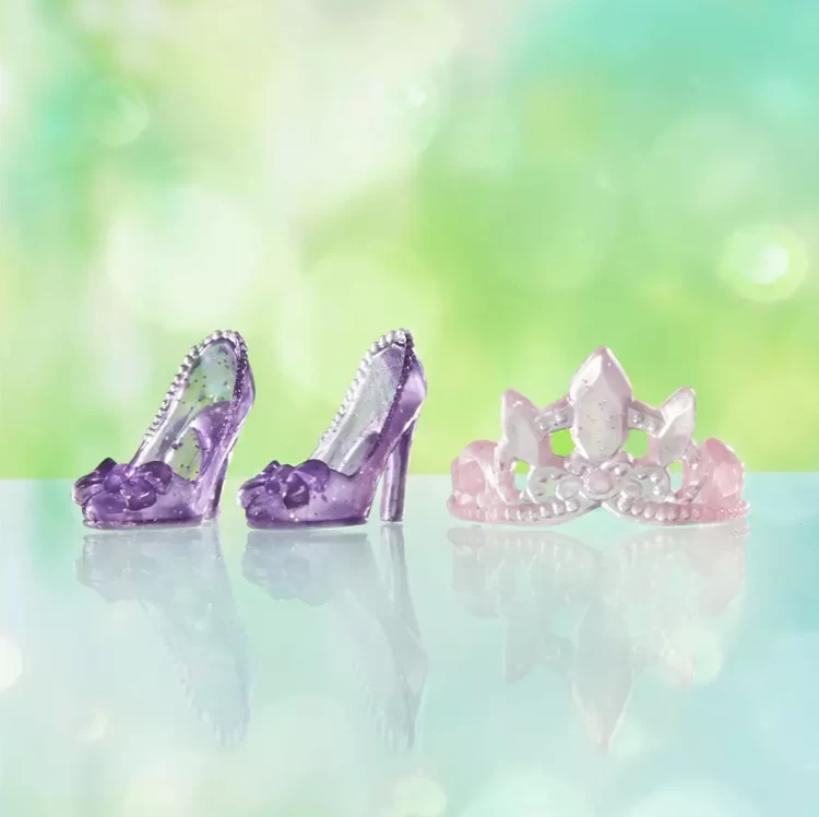 Disney Princess Royal Shimmer Rapunzel Doll 9 Disney Princess Royal Shimmer Rapunzel Doll - Image 9